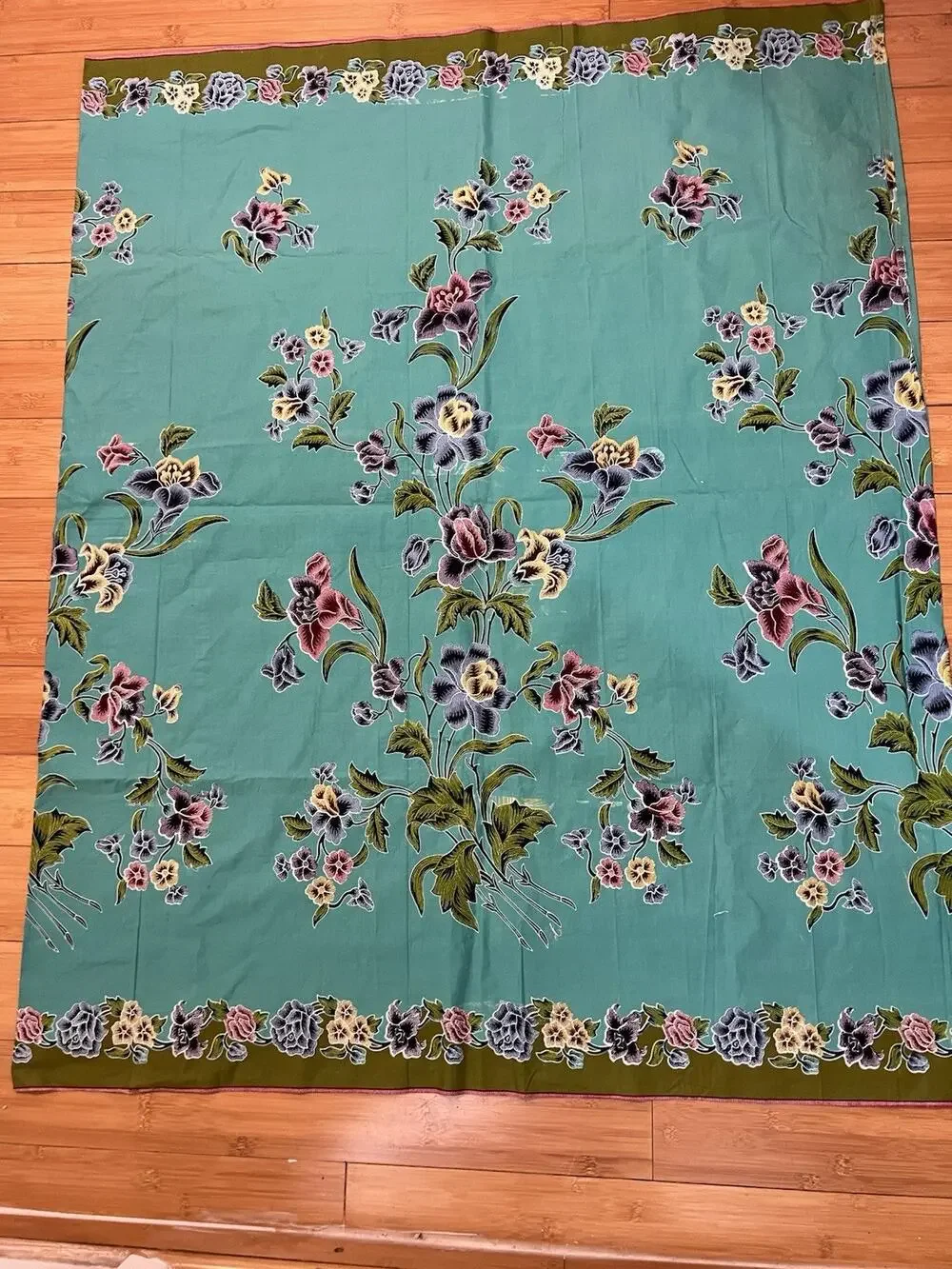 Floral Textiles Tablecloth Runner Cover Retro Motif Batik Art 46 x 37”